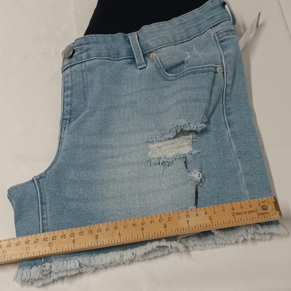 Maternity Denim shorts Sz 12 - 14 (large) comfort stretch jeans shorts NWT. - Picture 8 of 9